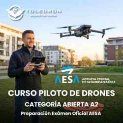 Piloto sonriente operando un dron profesional sobre una plataforma de aterrizaje en un entorno urbano para la formación de Toledrón.