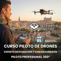 Piloto de drones realizando filmación cinematográfica al atardecer con formación en gestión aeronáutica de Toledrón.